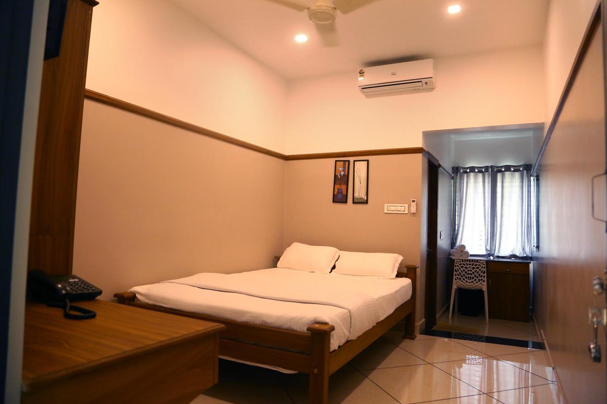 Hotel Icon Residency Kalpatta Exterior foto